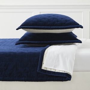 😍LAST CHANCE One Serena & Lily Velvet Sutter Quilt Euro Sham navy
